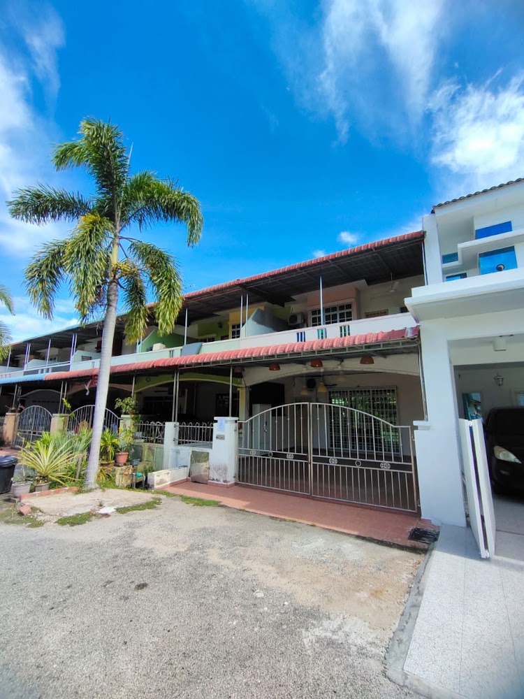Rumah Atok (Homestay @ Manjung)