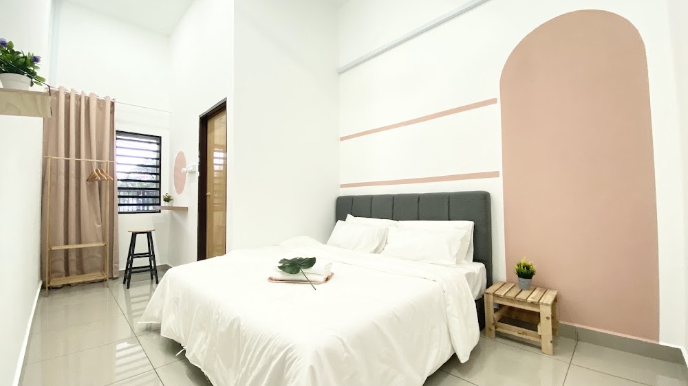 FEB Moment Sitiawan Homestay