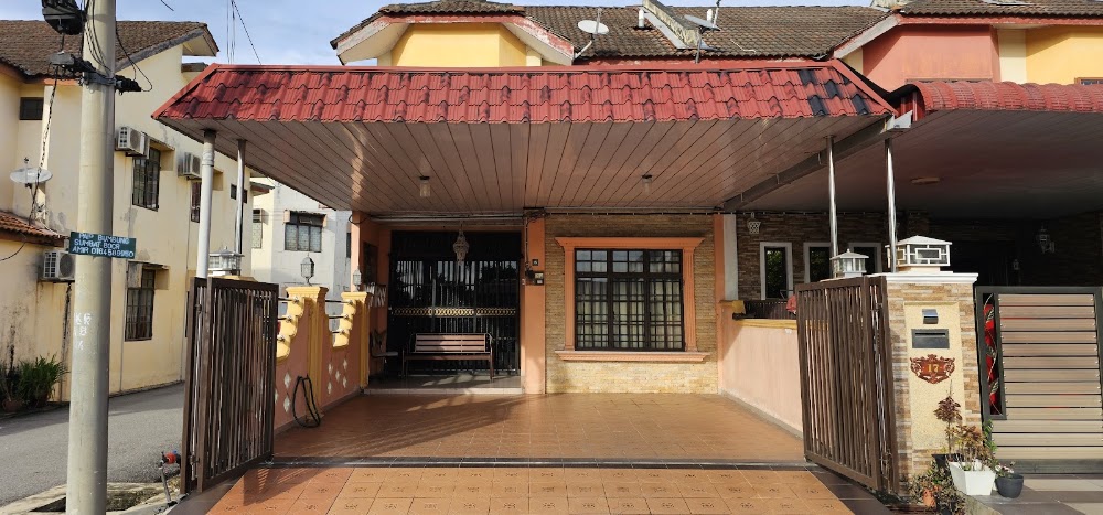 HOMESTAY LANYDIA