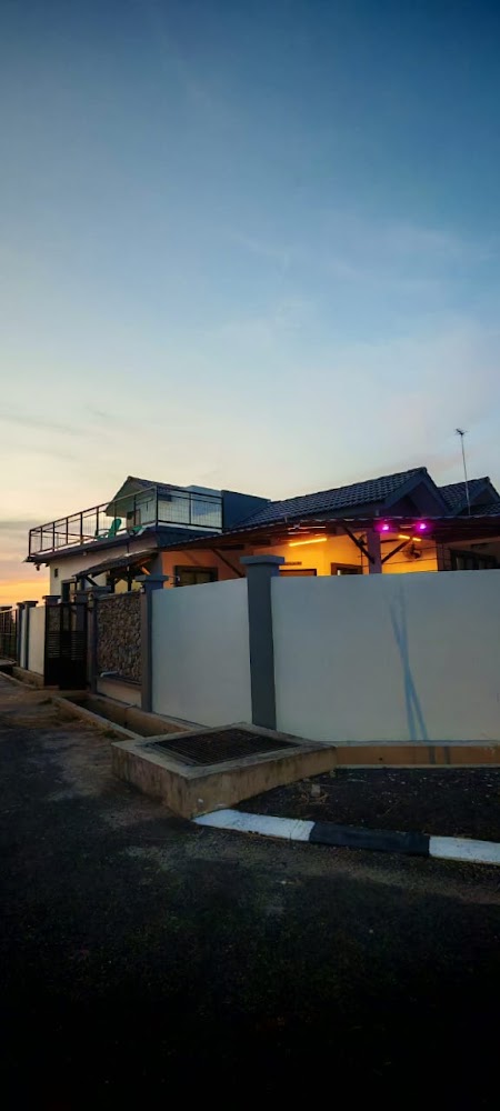 Romah CAAsra Pool & Garden