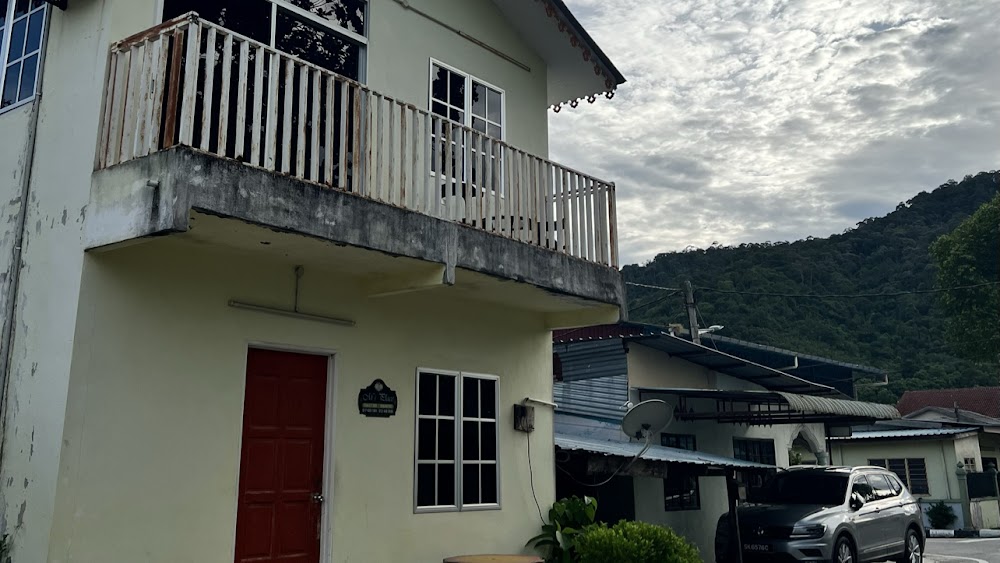 M's Place Chalet Bed & Breakfast