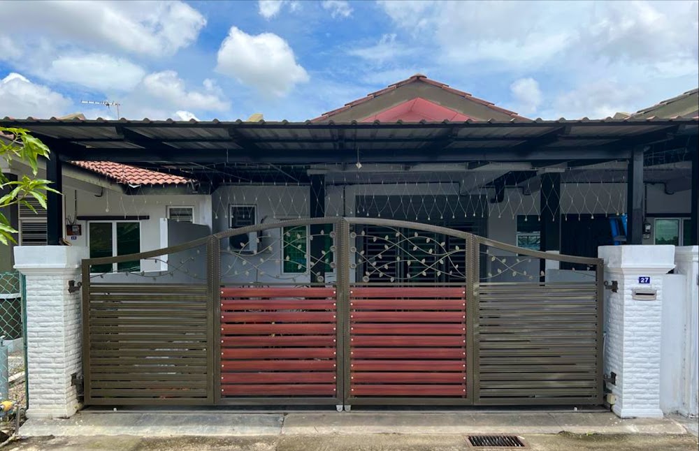 E Zaa Homestay