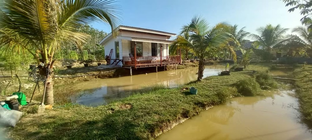 My Garden Chalet, Naka