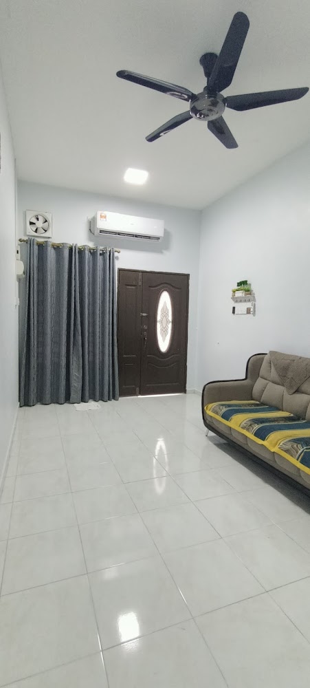Imans Homestay Teluk Batik