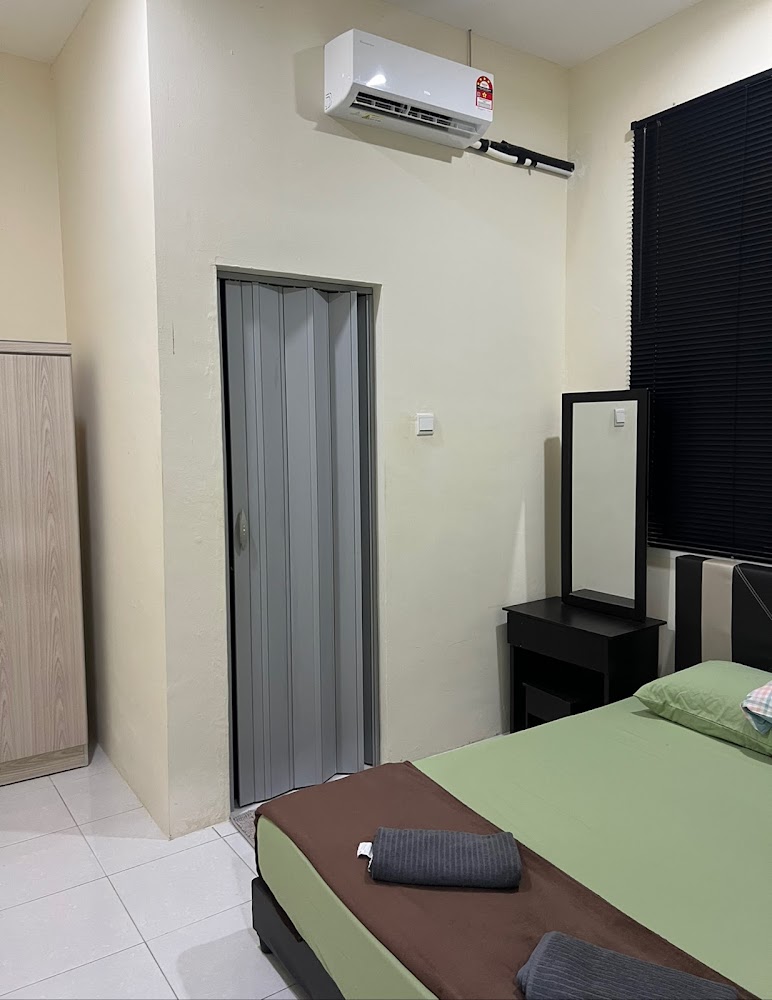 27 Teres Homestay