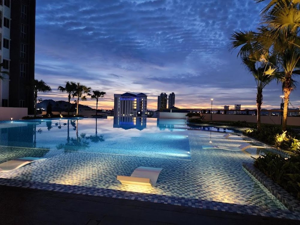 Galaxy Luxury Homestay