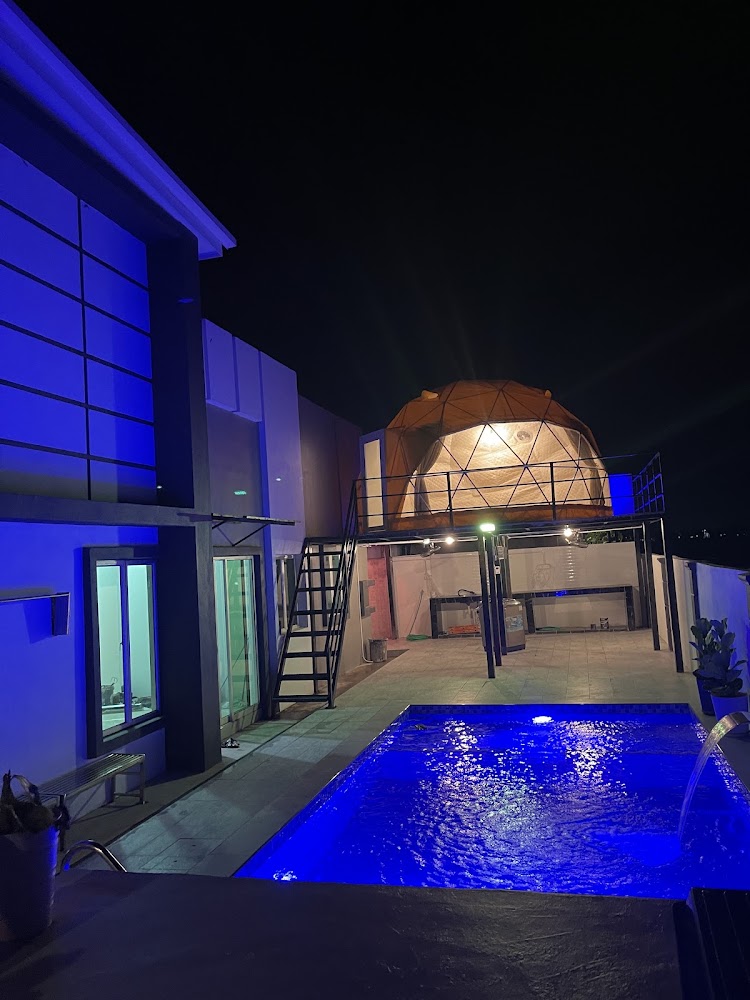 Yellow Glamping Homestay Private Pool Kuala Kedah