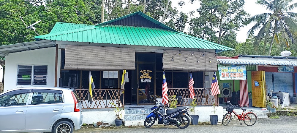 Haj's Homestay