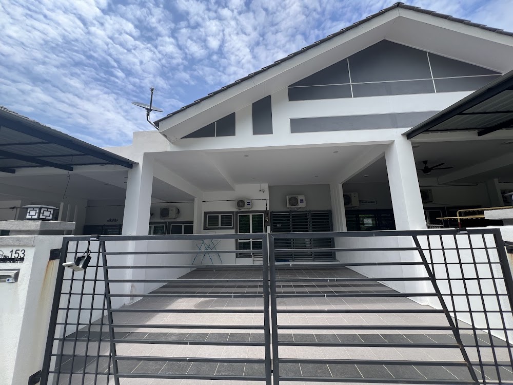 D’Marina Homestay