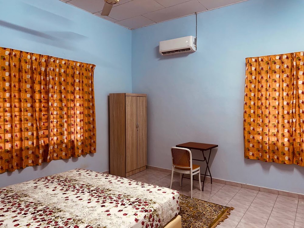 Homestay Tepi Kolam