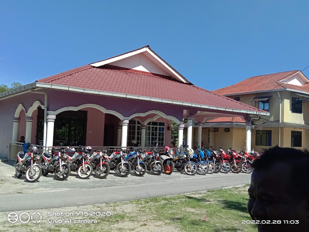 Zarina Homestay