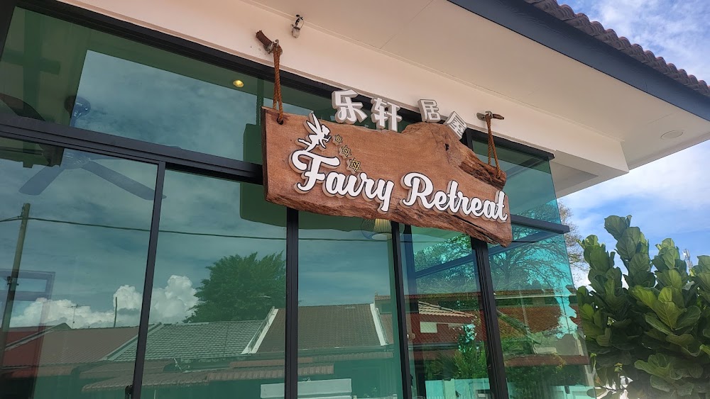 Fairy Retreat Pool Cottage