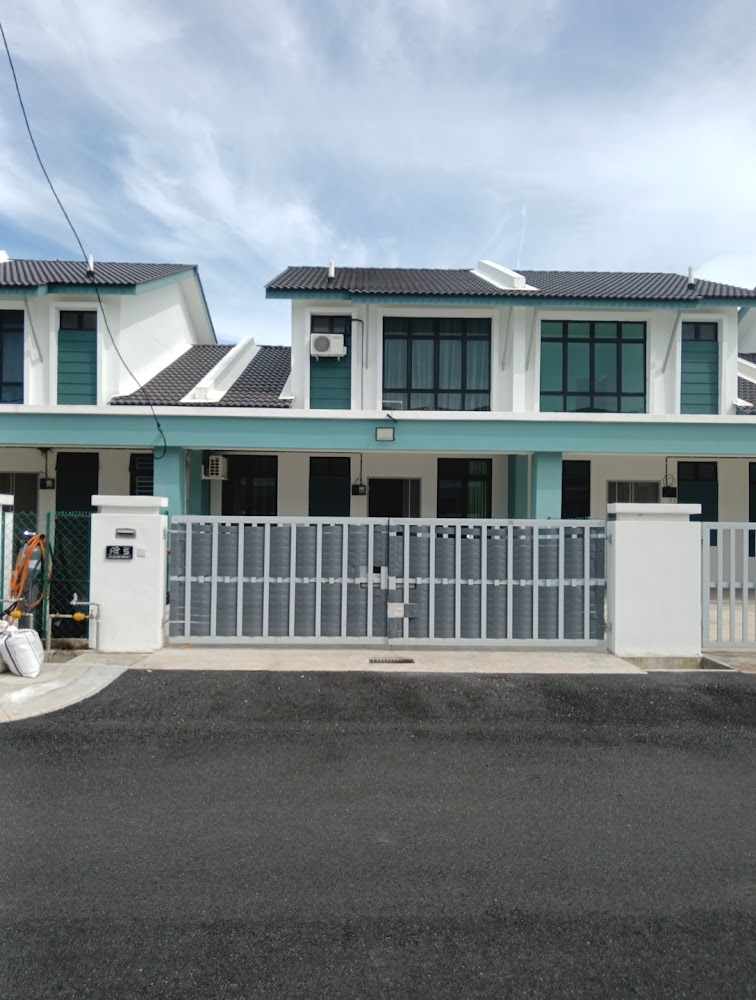 HOMESTAY IMPIAN