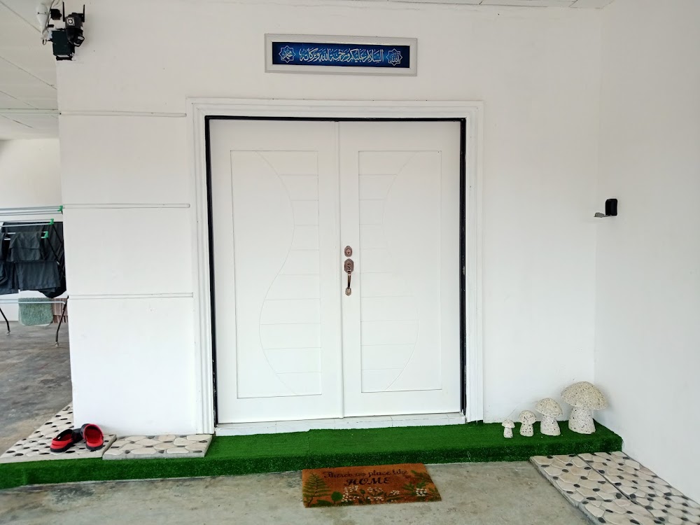 E'DAYAH HOMESTAY TAMAN RIA