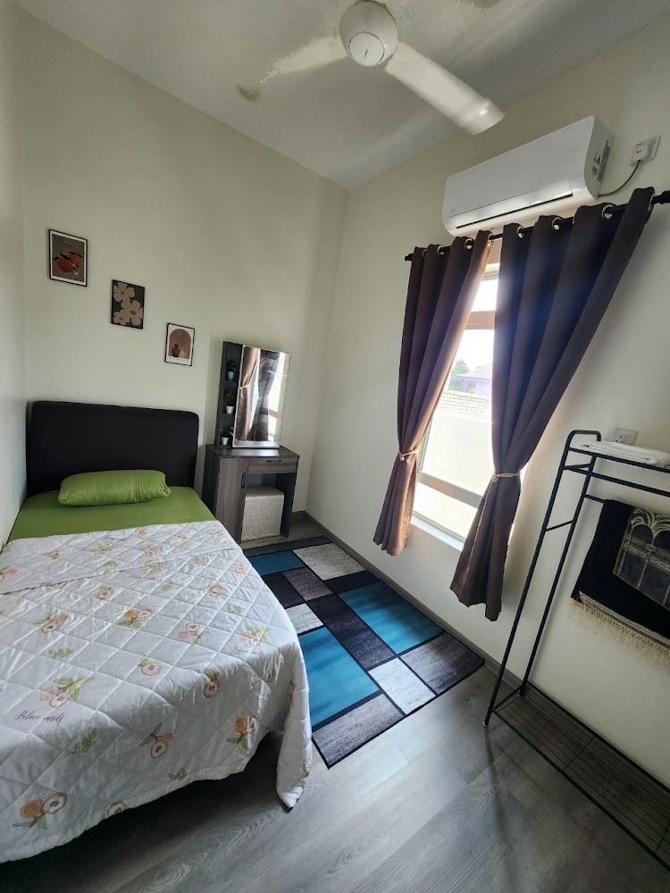 D’hafiz Pool Homestay