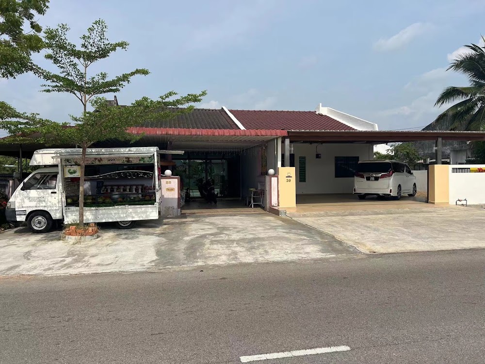 HAPPY GUEST HOUSE (NIBONG TEBAL) 开心民宿 (高渊)