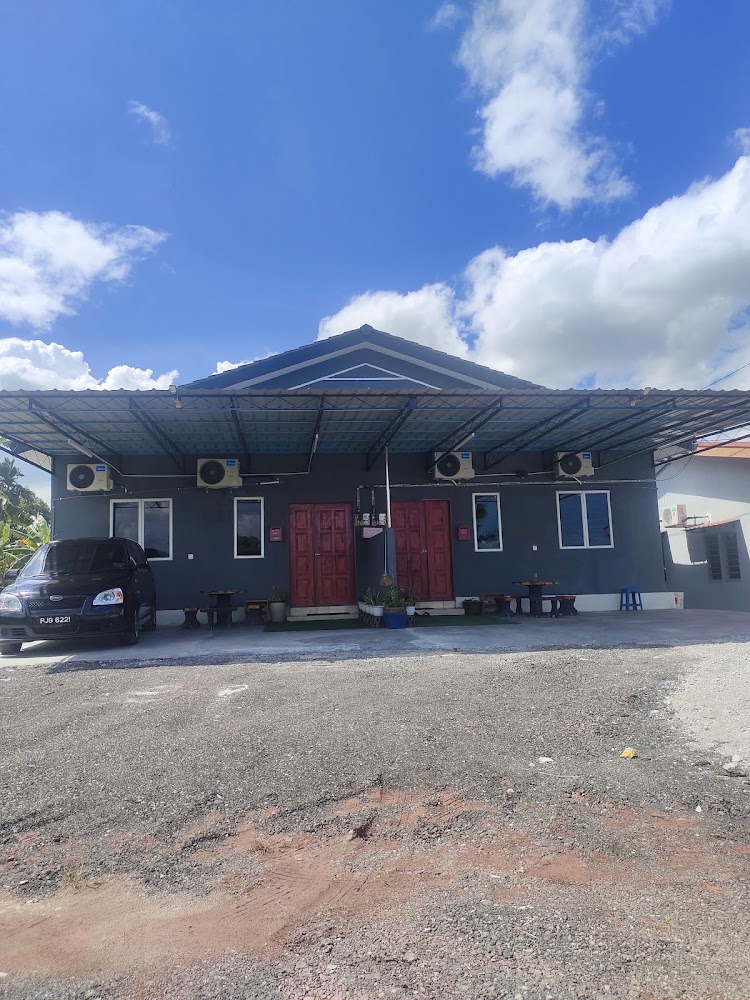 D'Rose HomeStay