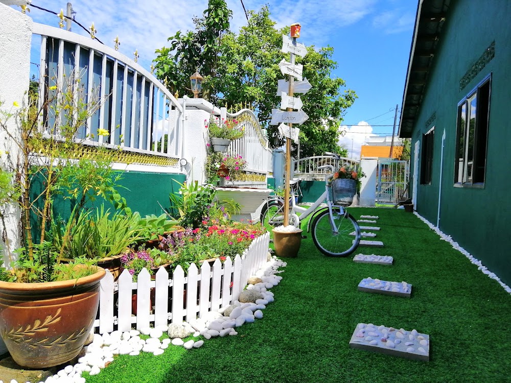 Azeil Homestay