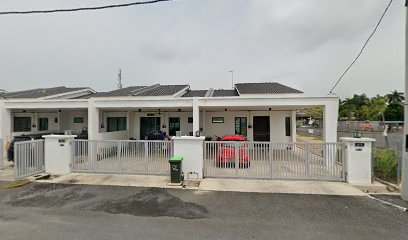 IRIS HOMESTAY(Taman Kiara F4)