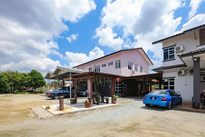 Darussalam Homestay dan Wadi Isfa Inn
