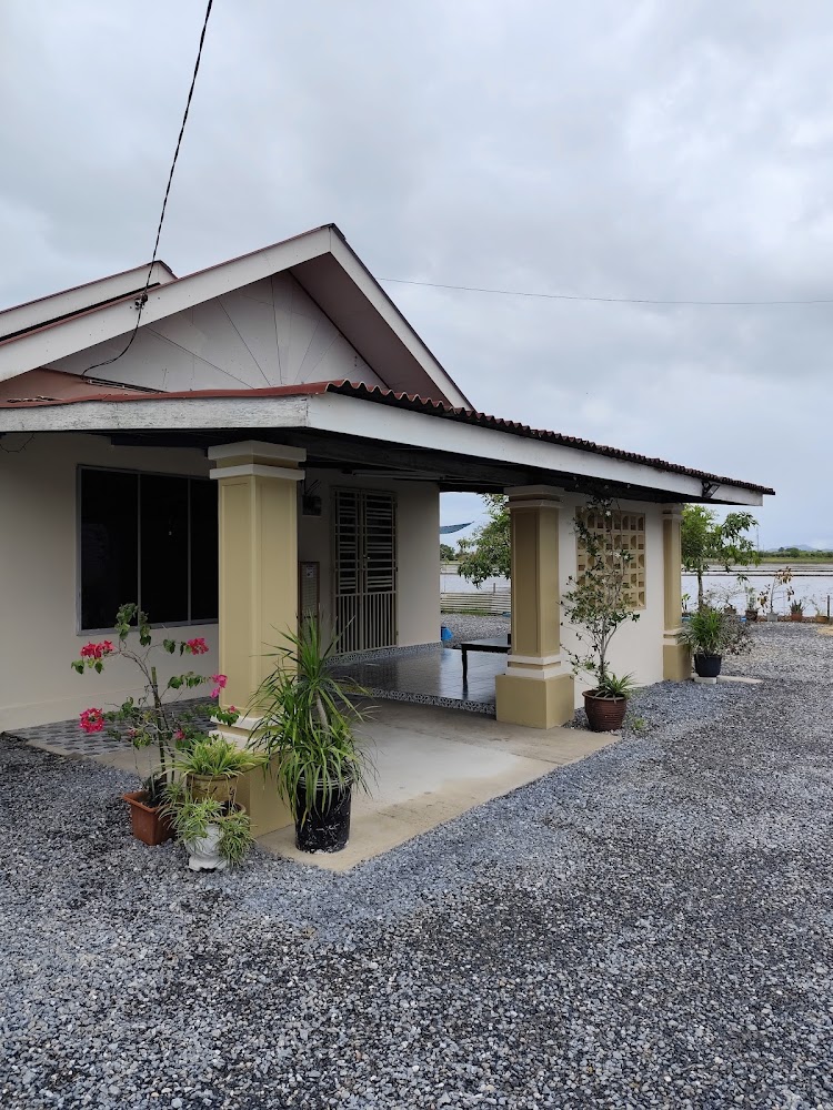 HOMESTAY KAMPUNG BERJAYA@ASYWA