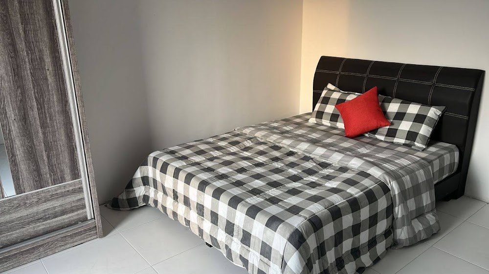 Spacious Minimal Manjung Homestay