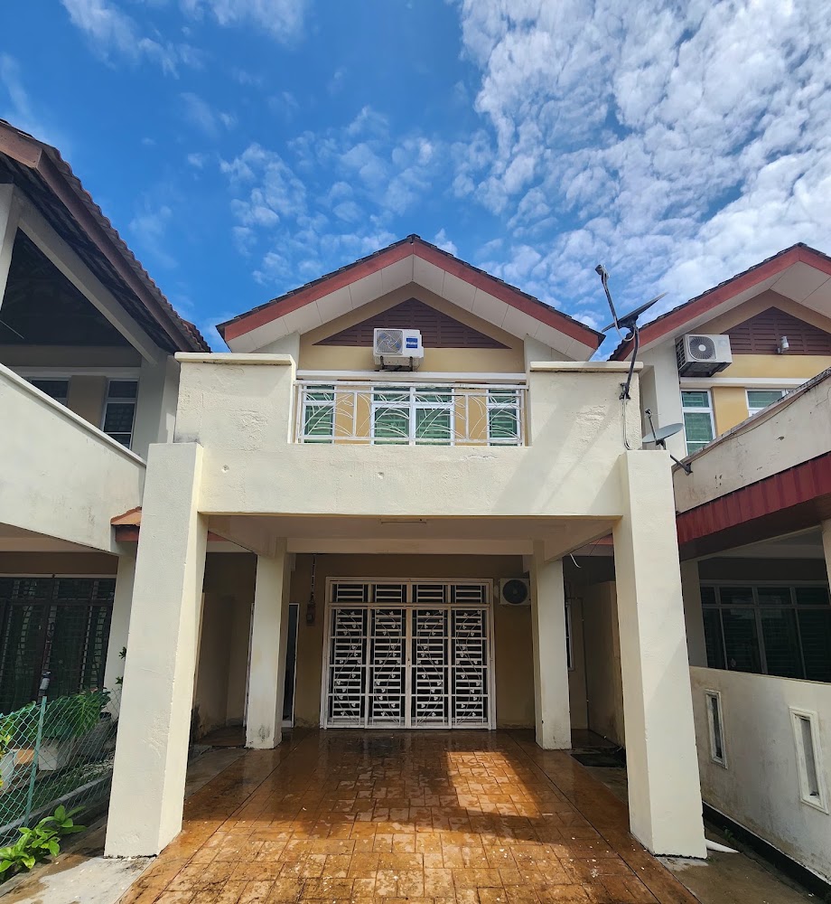 Dirgahayu Homestay 1.0 - Rajawali