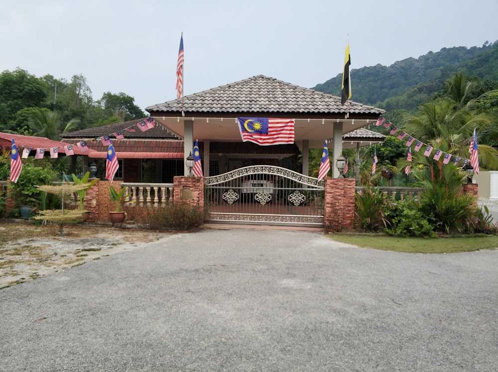 Maziah Guests House
